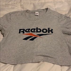 XS CROP Reebok shirt